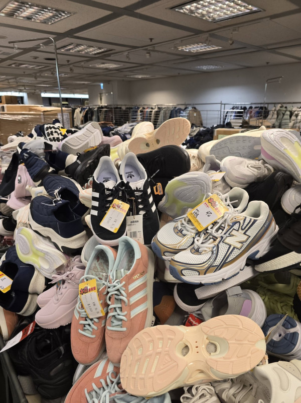 開倉優惠|馬拉松運動名牌開倉低至2折!adidas/Nike/Converse鞋低至$80!T恤、運動外套$50起