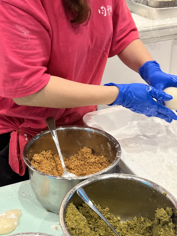 美食博覽2026｜現場直擊10大特色美食推介！魚子醬清酒雪糕/阿華田薄荷巴斯克/潮式鵝肝多士