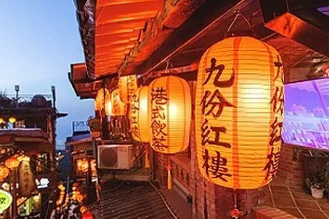 圖片來源:永安旅遊網站 台北溫泉旅行團5大推介!出海賞鯨豚、獨家私人湯屋、米芝蓮必比登美食