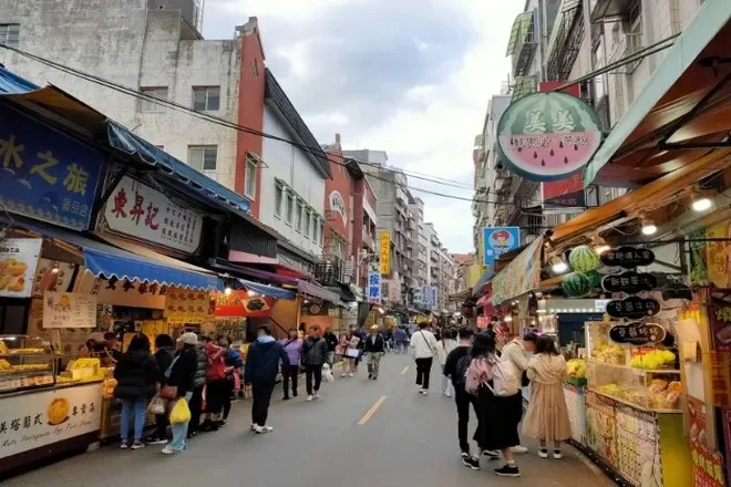 圖片來源:永安旅遊網站 台北溫泉旅行團5大推介!出海賞鯨豚、獨家私人湯屋、米芝蓮必比登美食