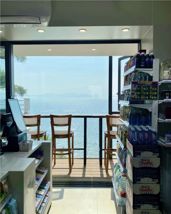 深圳大鵬絕美懸崖7-Eleven 極簡純白建築直面無敵海景 附交通地址 