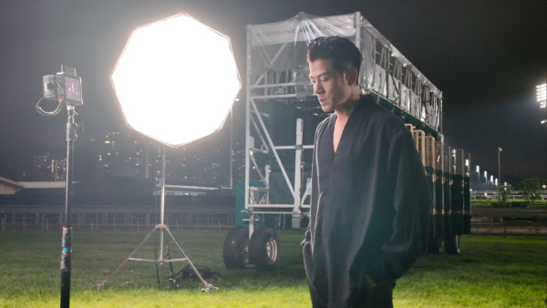 郭富城演繹馬會主題曲《衝衝衝》全城熱爆 精彩幕後花絮全曝光百人團隊連拍18小時