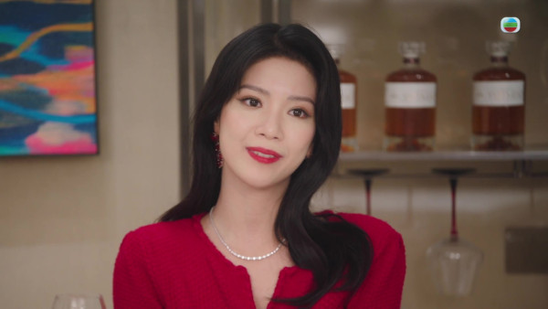 夫妻的博弈陳曉華角色全解構:霸氣千金女強人造型藏魔鬼細節 紅唇貴氣女人味滿瀉