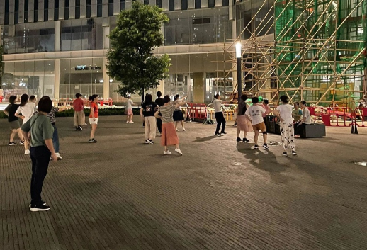 内地禁广场舞噪音!违规最高罚2万元 网友大赞德政:何时到香港