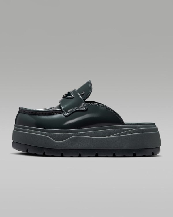 圖片來源:Nike官網 出遊暴走不累腳!人氣穆勒拖鞋5款推介 最平5入手Timberland/adidas復古麂皮/HOKA厚底神鞋