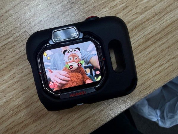 HUAWEI WATCH KIDS X1 Pro 港版實測 首創關機5天離線定位、360度旋轉可拆卸雙鏡頭