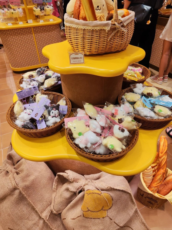 Sanrio迷必去！布甸狗常設烘焙Cafe登陸首爾 招牌屁屁麵包/招牌特飲/限定周邊 