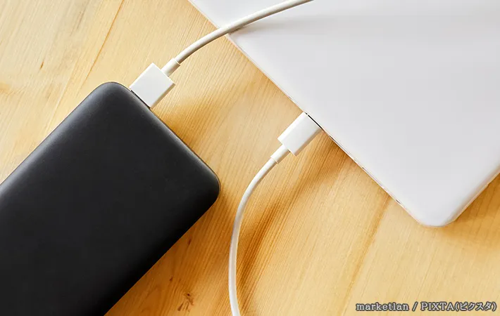 開著冷氣充電不代表安全！專家警告：尿袋仍可能過熱起火 放在2個位置極高危