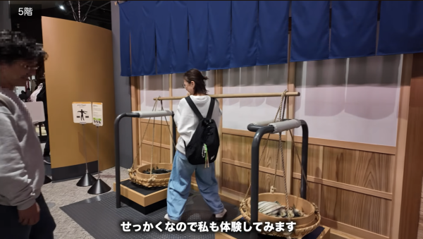 圖片來源:YouTube@YOUの知っ得旅グルメ 江戶東京博物館歷時4年大翻新!1:1日本橋、沉浸式試坐大名轎、舉千兩箱