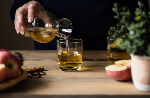 隔夜飲品細菌量｜樽裝飲品擺過夜易生細菌？日本節目實測6款隔夜飲品含菌量排行榜 1款飲品激增8000倍排第1！