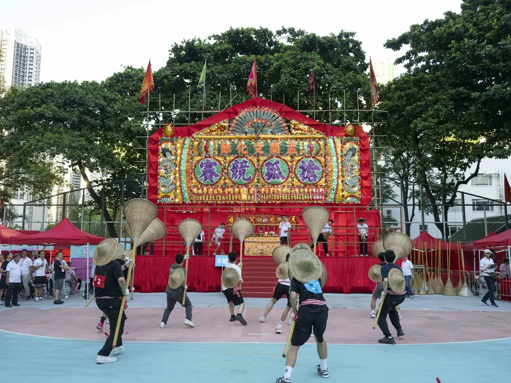 盂蘭文化節9月維園登場！免費玩實境劇/搶孤賽 訪港旅客專屬巴士導賞團