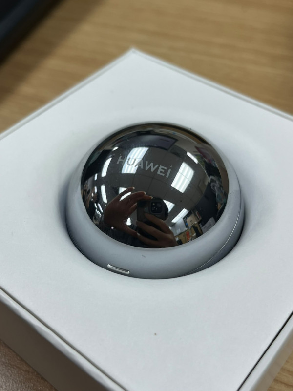 時尚「耳環耳機」新標竿！HUAWEI FreeClip 2 S 開箱實測：鎏光水晶外觀、無感戴足全日 上班運動穿搭必備