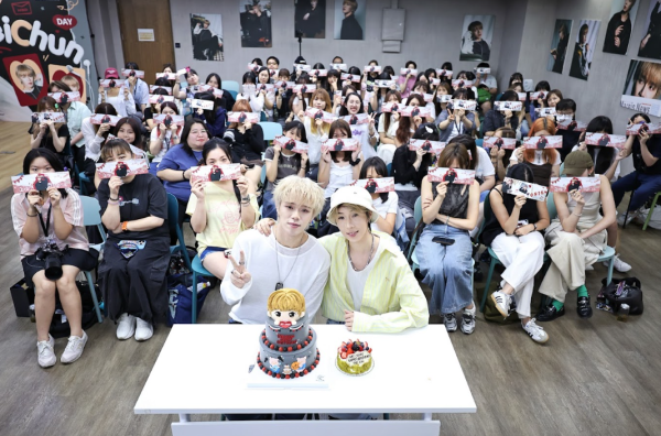 希晉@ROVER 27歲生日會全場爆滿！坦承曾患焦慮靠一事重拾音樂信心