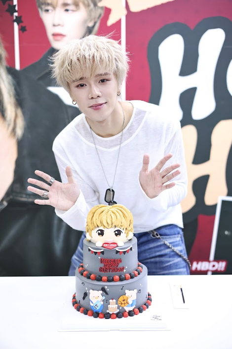希晉@ROVER 27歲生日會全場爆滿!坦承曾患焦慮靠一事重拾音樂信心