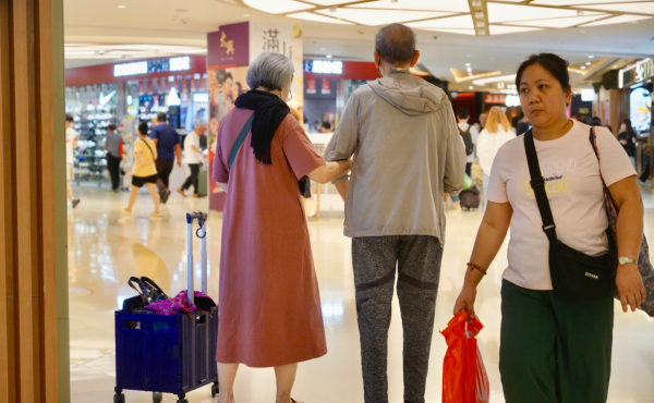 基層醫療署宣布，由2026年10月5日起將逐步整合長者健康中心服務至地區康健網絡。（圖片來源︰HKET）