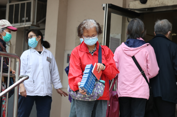 基層醫療署宣布，由2026年10月5日起將逐步整合長者健康中心服務至地區康健網絡。（圖片來源︰HKET）