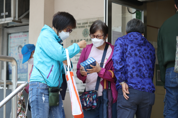 基層醫療署宣布，由2026年10月5日起將逐步整合長者健康中心服務至地區康健網絡。（圖片來源︰HKET）