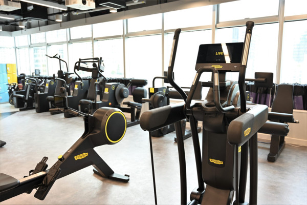 香港5大免費資源曝光！免月費做Gym／驗肺／送津貼！網民：唔用對唔住交稅爸媽