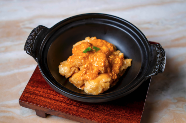 北角海景酒店推出限定大閘蟹菜式！必食蟹粉煎脆米粉/酥脆軟殼蝦/柚皮火腩大鱔煲