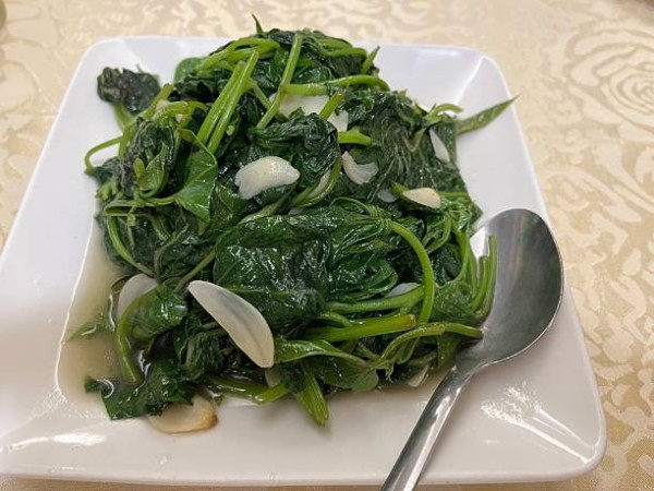 蕃薯葉被醫生大讚為天然瘦瘦針！僅3個月即逆轉脂肪肝／醫生提醒:白烚最錯營養盡失