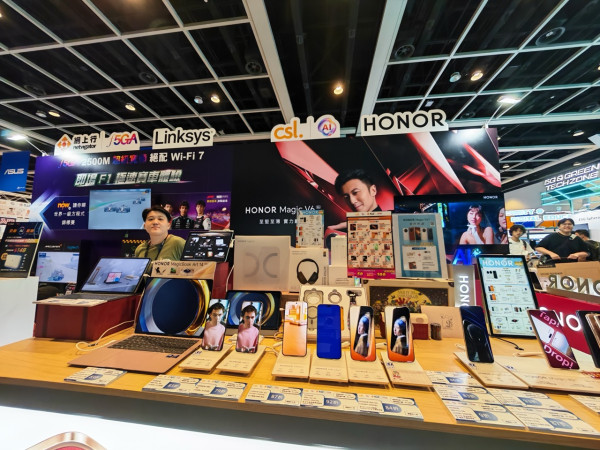 電腦節 2026｜HONOR 旗艦手機會場客戶價　Magic V6 $12,399 起、Magic8 Pro $7,299 起　平板、手錶、耳機同步減
