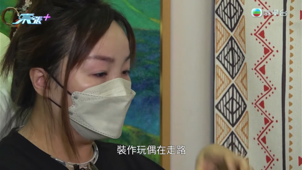 印傭疏忽致1歲半BB遭燙傷！港媽查CCTV淚訴更驚人事實 困入蚊帳指嚇大笑