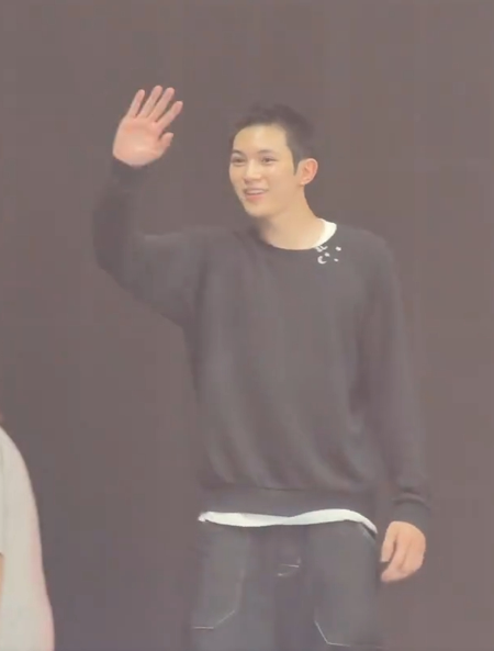 張智霖19歲仔仔魔童正面樣激似周嘉洛！最靚仔星二代高顏值罕曝光獲讚超越父母
