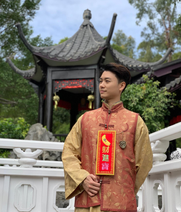 《愛回家》男藝人放下身段街邊捱飯盒！冇劇拍轉行副業賺錢：最鍾意充實嘅日子