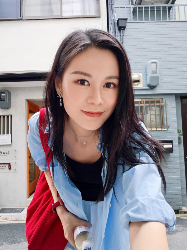 30歲TVB上位小花晒喜帖婚紗照宣佈封盤！無預警曝喜訊嚇窒網民：我們結婚了