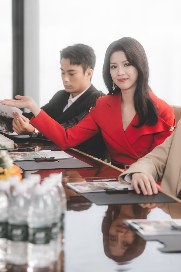 夫妻的博弈劇情｜第19集預告繼威難敵嫩模誘惑密會Emma！浩恩幸如遭惡霸綁架熙妍焦急營救