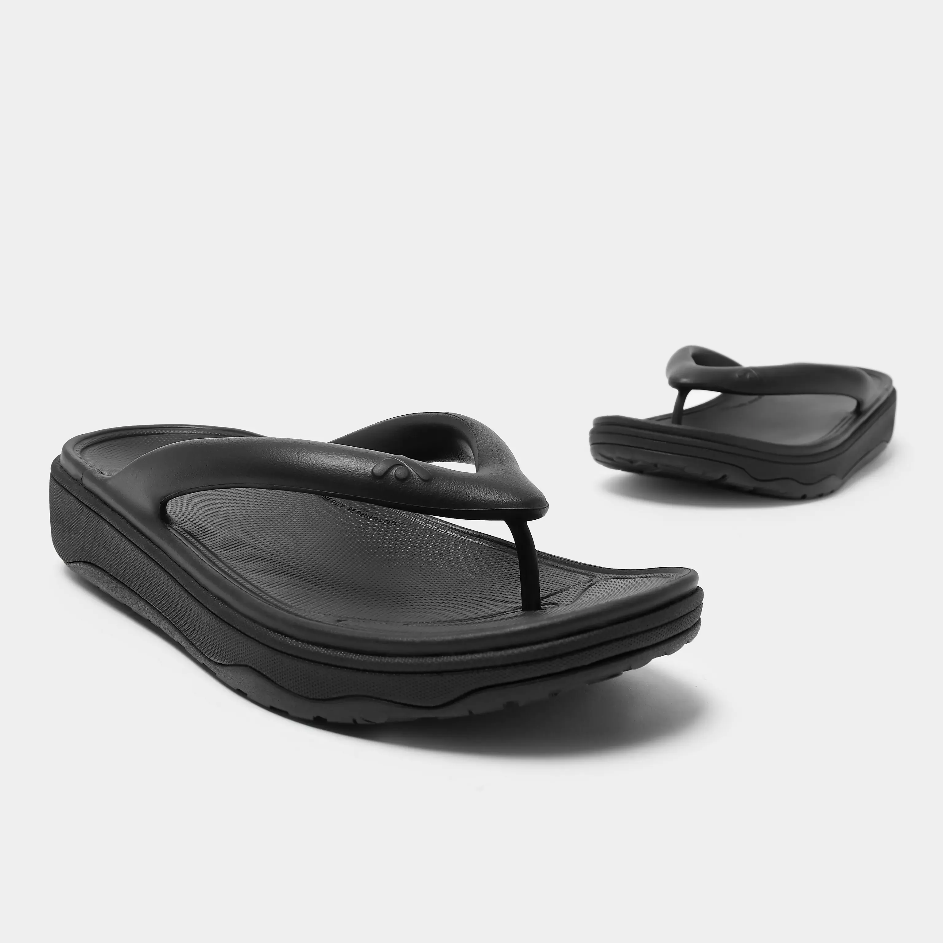 圖片來源:FitFlop官網 旅行暴走救星!舒壓恢復拖鞋8大品牌推介 HOKA、OOFOS、SIDAS醫療級足弓支撐