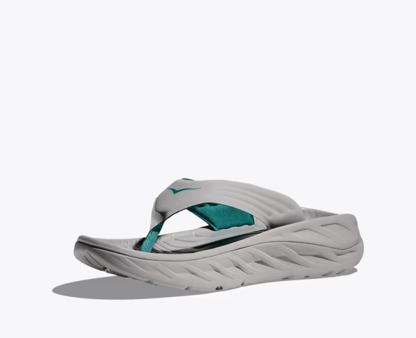 圖片來源:HOKA官網 旅行暴走救星!舒壓恢復拖鞋8大品牌推介 HOKA、OOFOS、SIDAS醫療級足弓支撐