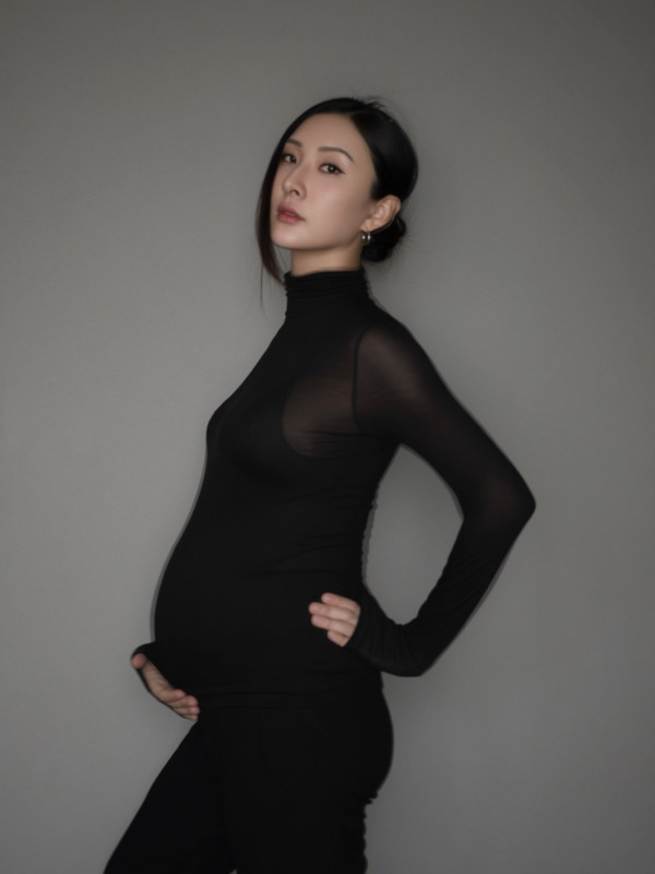 30歲女藝人婚後5年公開懷孕喜訊!驚喜宣佈佗B女喜迎千金:踏入八個月
