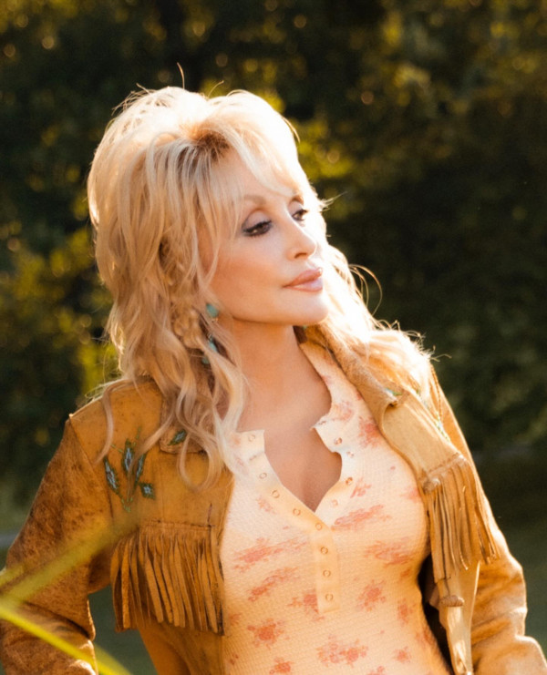 美國傳奇天后Dolly Parton逝世終年80歲 特朗普下令全國下半旗致哀