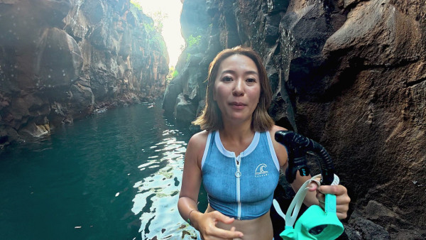 南美潮什麼2｜梁芷珮走訪厄瓜多爾「達爾文進化島」 扮「巨型象龜」伸頸求偶超爆笑
