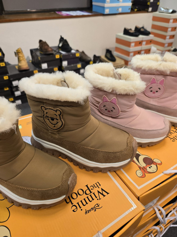  開倉優惠 | 尖沙咀海港城兒童用品開倉！$15起買嬰幼兒衣物及用品／$100白色運動鞋優惠