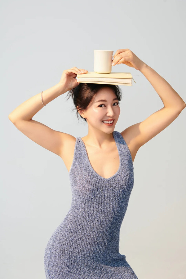 前TVB力捧花旦罕晒家庭合照曝光囡囡樣貌！轉型創業女強人豪玩Dior工作坊