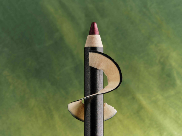 Chantecaille 絲滑光感眼線筆 HK$320