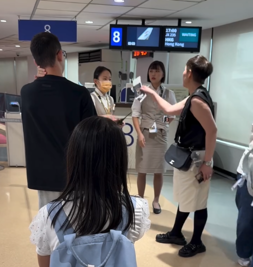 港婦大鬧台灣機場!不滿航班延誤狂鬧地勤 網民怒轟:丟盡港人架