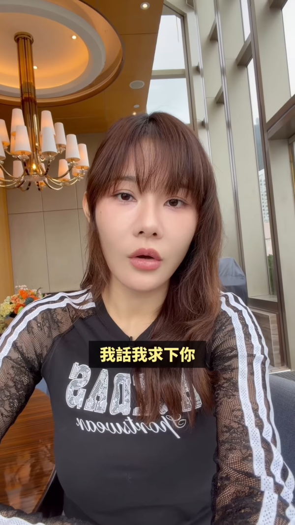 五索首度承认隆胸曾跪地哭诉 无视马先生反对!惊爆后悔:没勇气隆多次