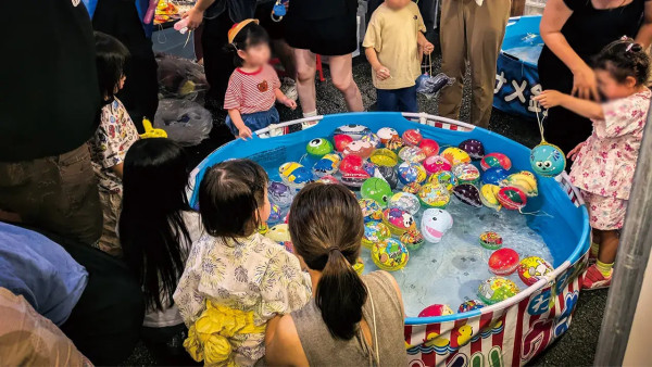 圖片來源:banpakunatsumatsuri.jp 大阪夏日限定「萬博夏祭」!太陽之塔夢幻Light Up+藍色夢之池夜景+夜市美食懶人包