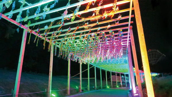 圖片來源:banpakunatsumatsuri.jp 大阪夏日限定「萬博夏祭」!太陽之塔夢幻Light Up+藍色夢之池夜景+夜市美食懶人包