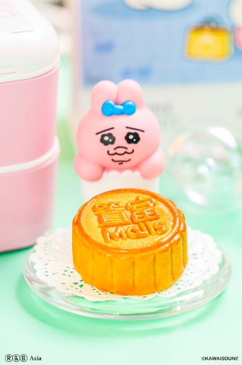 新一階段的「富」「褲」Fun限定禮品即將登場!禮品包括望月必備全「褲」月餅套裝,以及「置」「褲」2027年座枱月曆。(相片由相關機構提供)