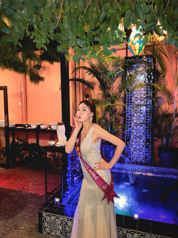 香港小姐2026｜1號袁絲珩Bernice背景起底！浸大傳理高材生具豐富國際選美經驗