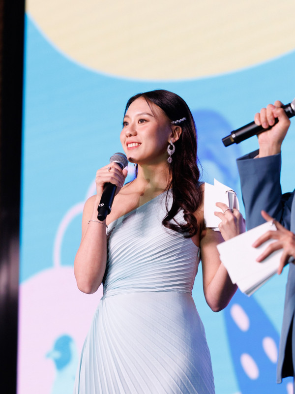 香港小姐2026｜1號袁絲珩Bernice背景起底！浸大傳理高材生具豐富國際選美經驗