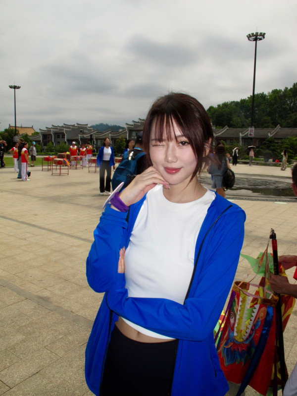 香港小姐2026｜友誼小姐3號李澄晴Chorie大起底！英國留學碩士畢業任職鋼琴老師