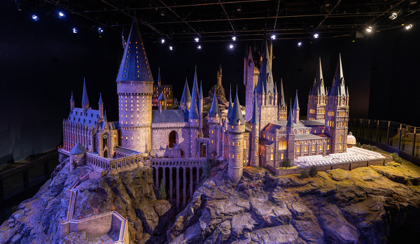 圖片來源:wbstudiotour.jp 東京萬聖節好去處2026|哈利波特影城首個萬聖節暗黑祭!飄浮南瓜燈/食死徒魔杖決鬥/限定下午茶