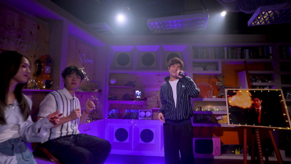 J Music｜張與辰突破悲情形象！新歌《迷戀有害》迷幻曲風大晒高音賣性感