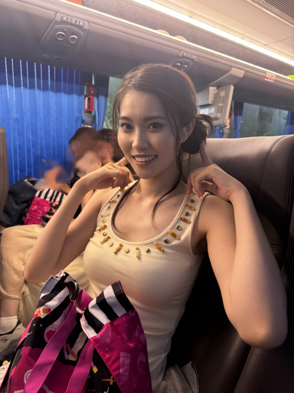 香港小姐2026｜亞軍8號鄧匡閔Ada背景大起底！英國時裝設計系畢業 地獄式減肥瘦身有成