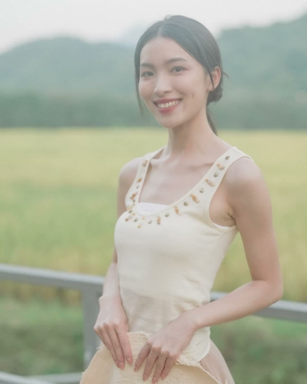 香港小姐2026｜11号颜一菲Agnes全场唯一博士生！超强学历背景曝光苦练粤语